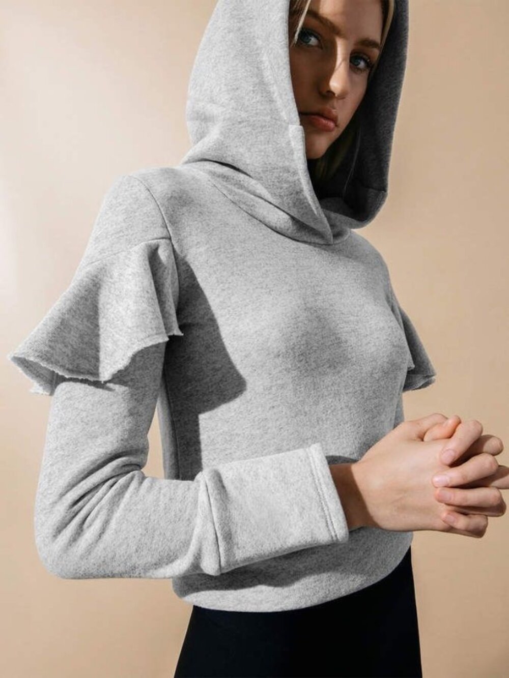 Carbon38 Ruffle Sleeve Cropped Pullover Hoodie Heather Gray | Size S